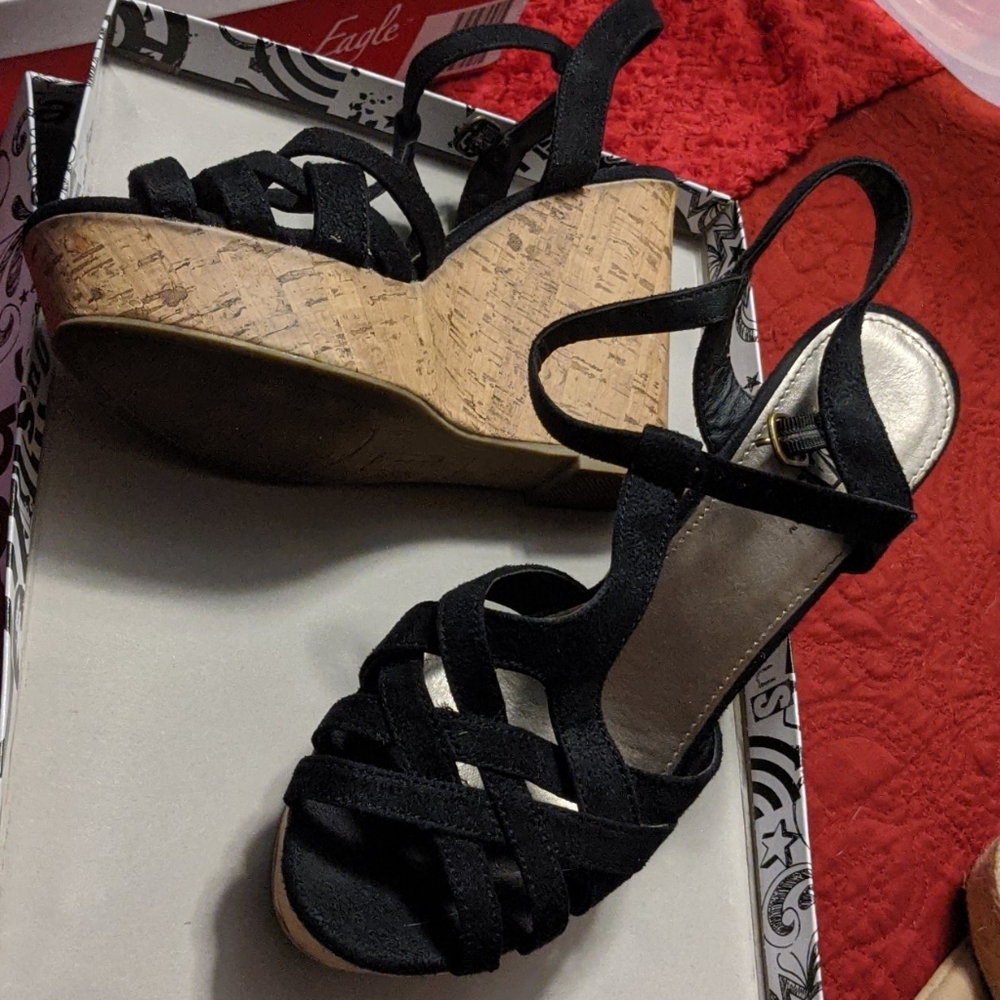 Wedge sandals